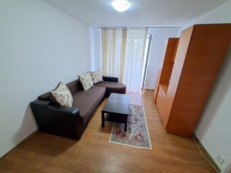 Apartament cu 2 camere decomandat în Drumul Taberei