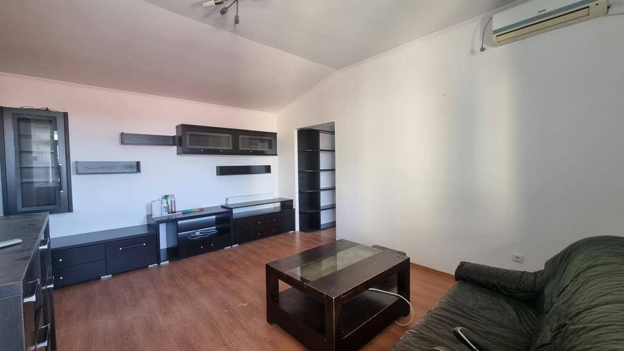 Apartament cu 2 camere semidecomandat în 14 Mai
