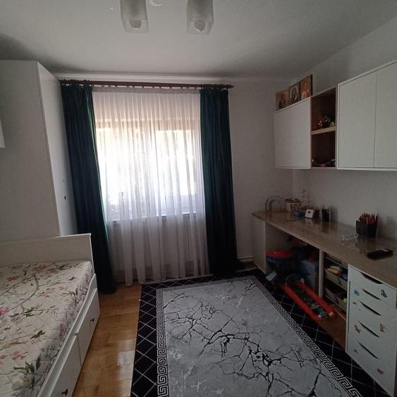 Apartament cu 2 camere decomandat în Sfântu Ilie