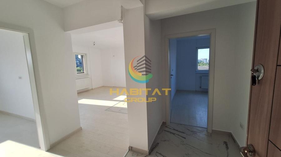 Apartament cu 3 camere semidecomandat în Berceni