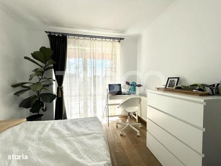 Apartament cu 4 camere semidecomandat în Între Lacuri