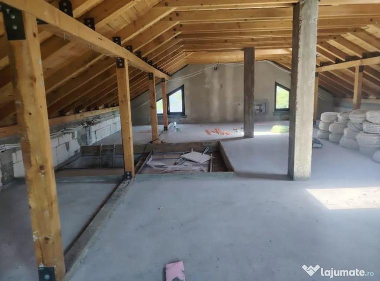 Casa P+1+M de vanzare Zona ANL PARC - VETERANILOR - 1