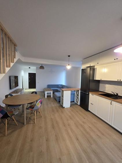 Casă cu 3 camere cu Teren 100 Mp în Odăile
