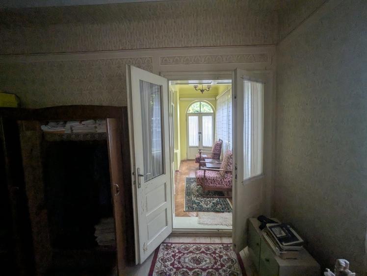 Casă cu 4 camere în Ogra