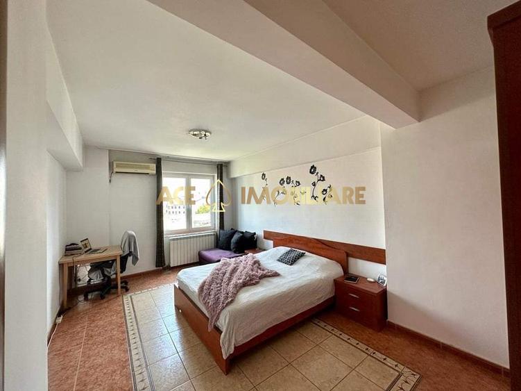 Apartament cu 2 camere decomandat, mobilat în Centrul Istoric