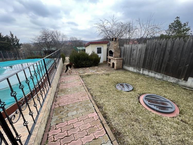 Casă individuală cu 4 camere cu Piscina în Găgeni