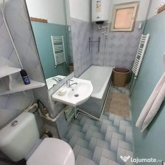 Apartament cu 2 camere decomandat în Est