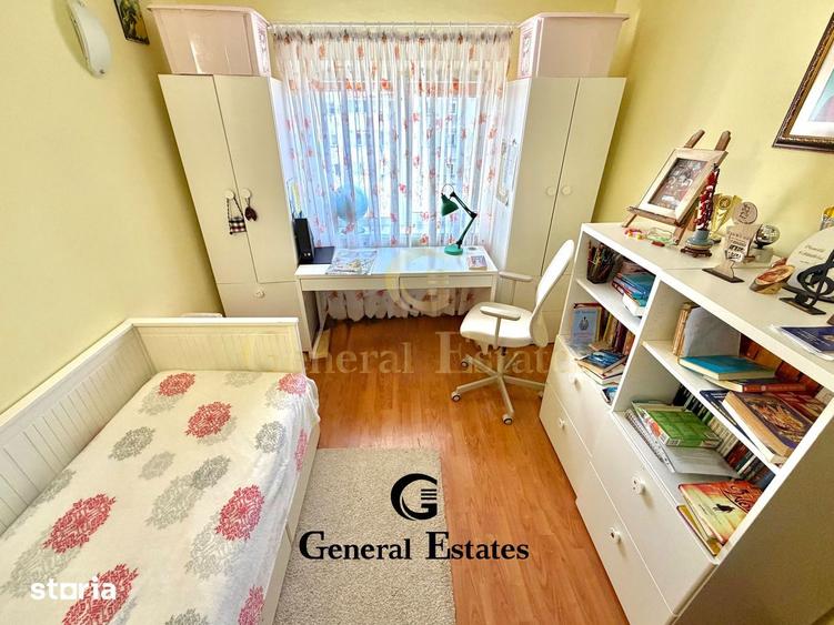 Apartament cu 3 camere decomandat în Nicolina
