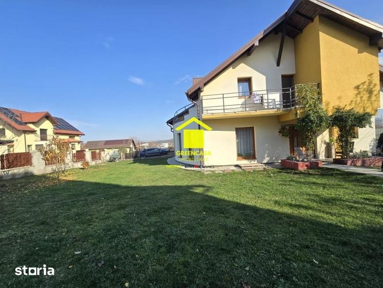 Casă cu 7 camere cu Teren 750 Mp în Borhanci