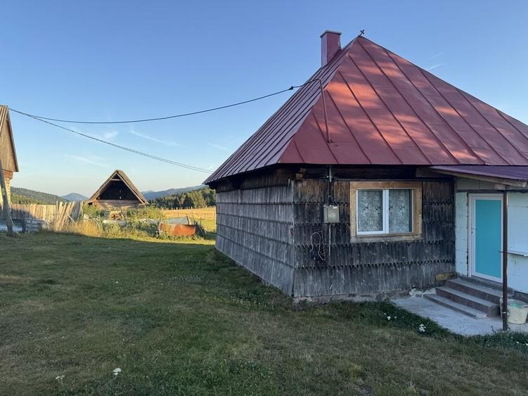 Teren de 15000 mp, în Poienița