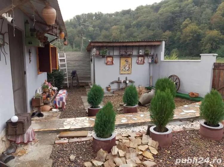 Casă cu 4 camere cu Teren 600 Mp în Nădrag