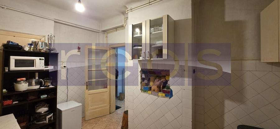 VANZARE 3 CAMERE SEMIDECOMANDAT UNIVERSITATE KM 0 - 22