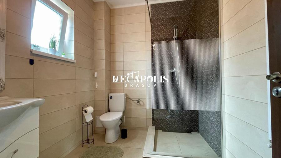 Duplex cu 3 camere cu Canalizare în Tărlungeni