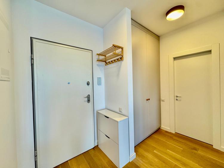 Apartament cu 2 camere semidecomandat, mobilat în Timpuri Noi