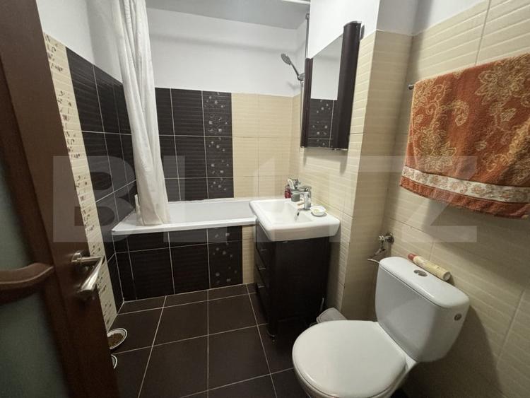 Apartament cu 3 camere decomandat, mobilat în Carpați 2