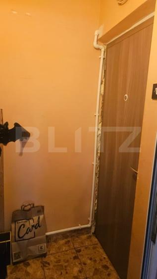 Garsonieră decomandată, mobilată în Micro 40
