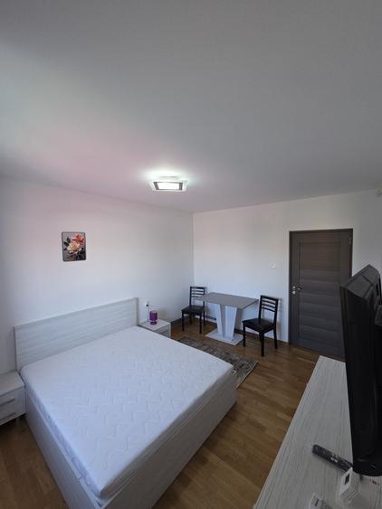 Garsonieră semidecomandată în Sud