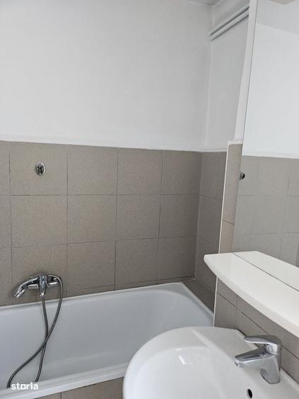 Apartament cu 3 camere în Magheru