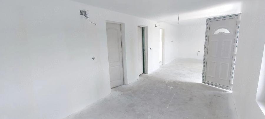 Casă cu Teren 350 Mp în Central