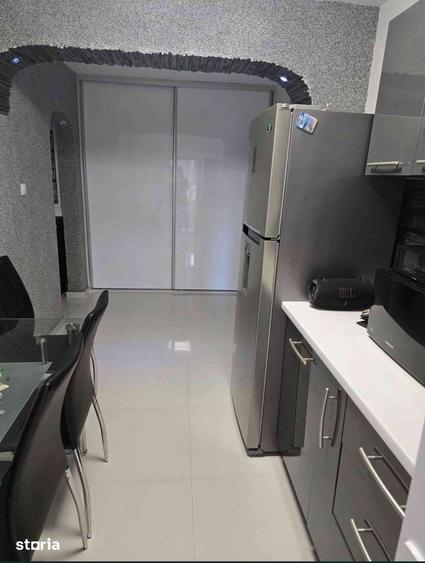 Apartament cu 2 camere, mobilat în Central