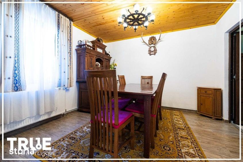 Casă cu 6 camere cu Teren 1400 Mp în Lunca
