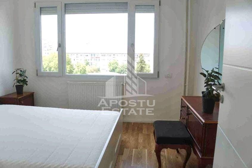 Apartament cu 3 camere semidecomandat, mobilat în Circumvalațiunii