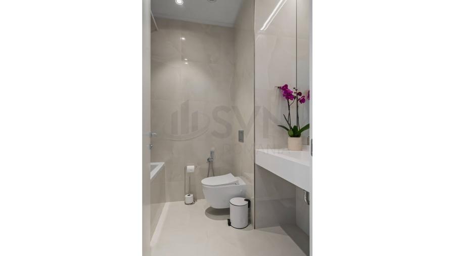 Apartament cu 3 camere semidecomandat, mobilat în Barbu Văcărescu