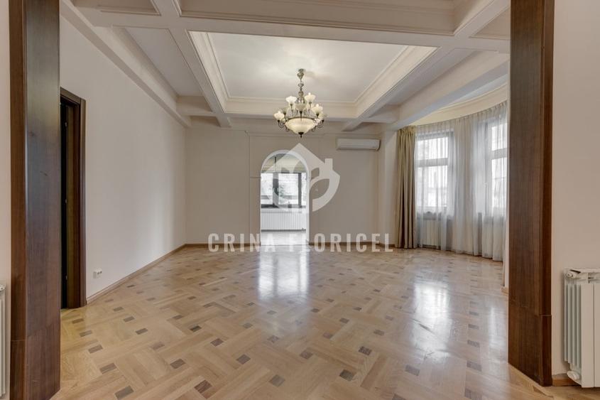 Apartament cu 5 camere, mobilat în Dorobanți