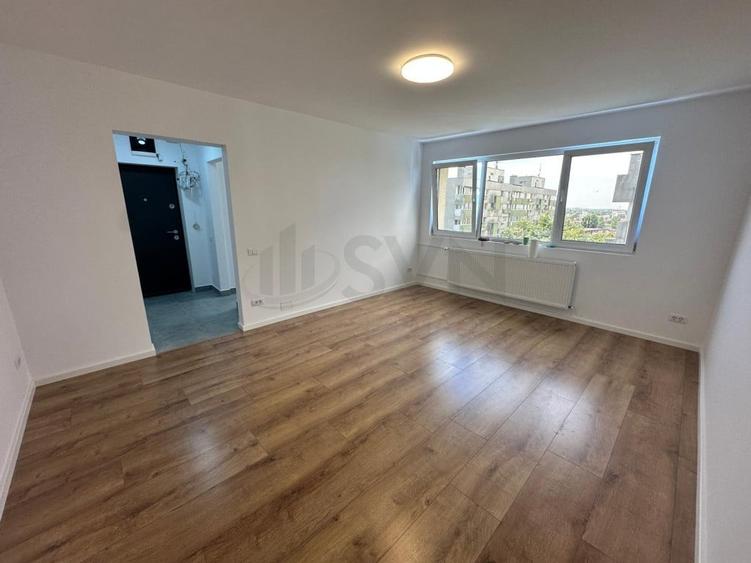 Apartament cu 3 camere semidecomandat în Bucureștii Noi