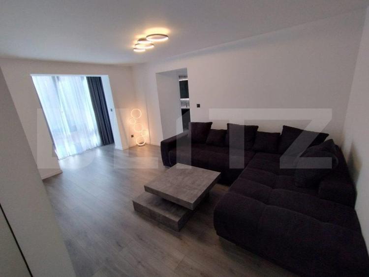 Apartament cu 3 camere decomandat, mobilat în Năsăud