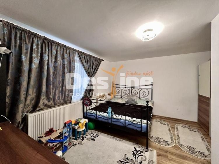 Casă individuală cu 5 camere cu Canalizare în Central