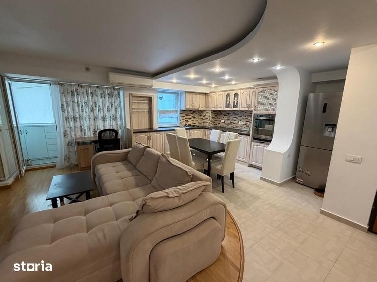 Apartament cu 3 camere decomandat în Gara de Nord