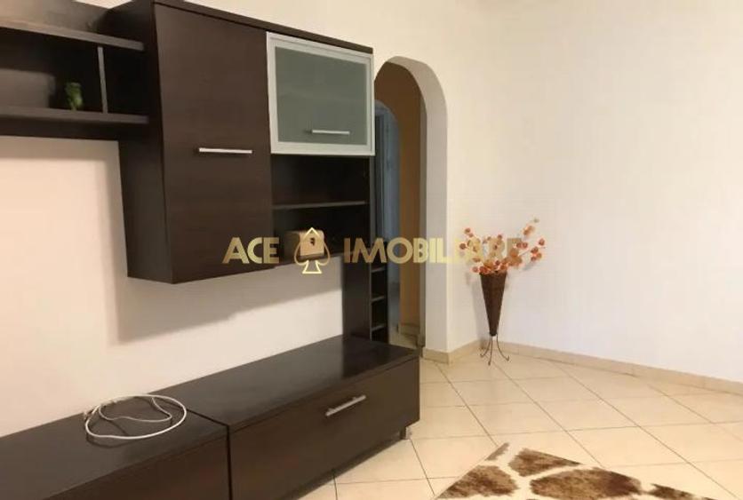 Apartament cu 3 camere decomandat, mobilat în Vitan Mall
