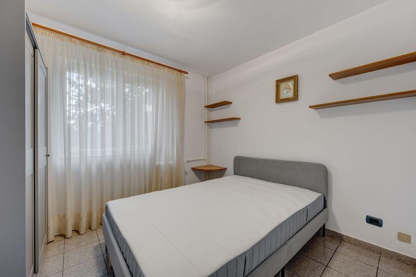 Apartament cu 2 camere semidecomandat, mobilat în Băneasa