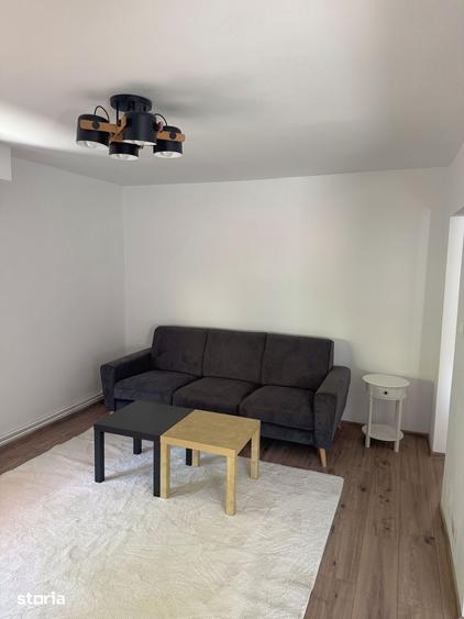 Apartament cu 3 camere în Progresul