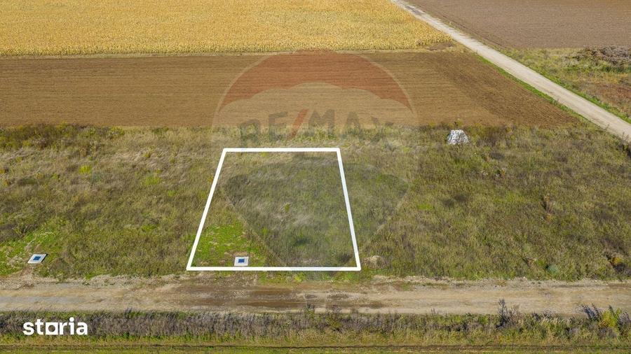 Teren de 650 mp, în Astra