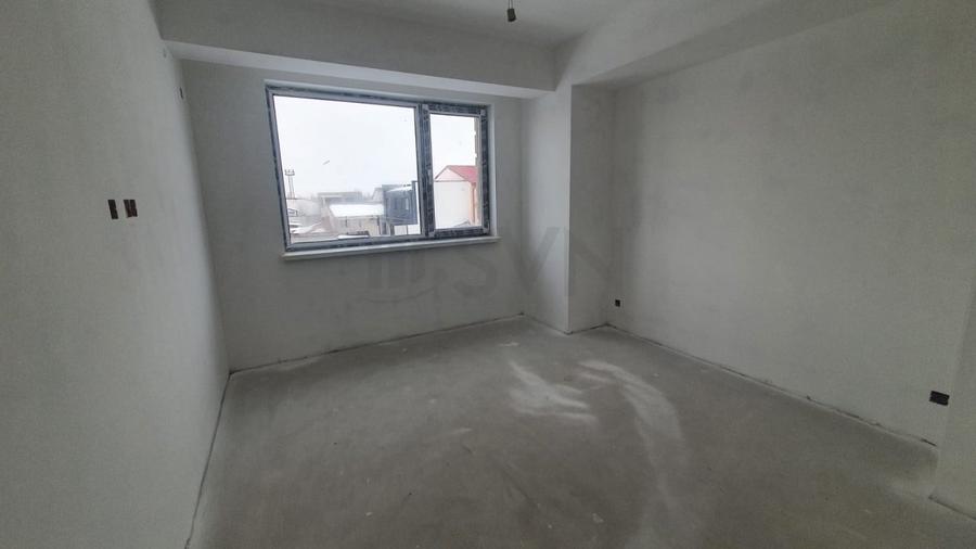 Apartament cu 2 camere semidecomandat în Chibrit