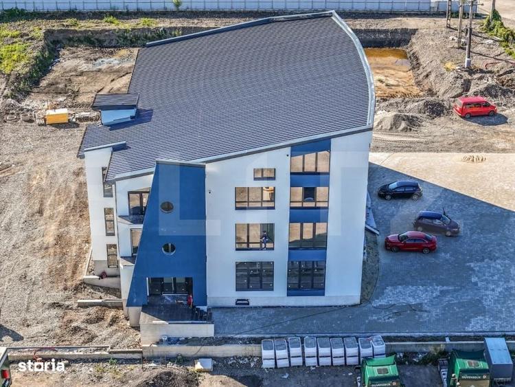 Spațiu comercial, de 2,351 mp, în Domnești