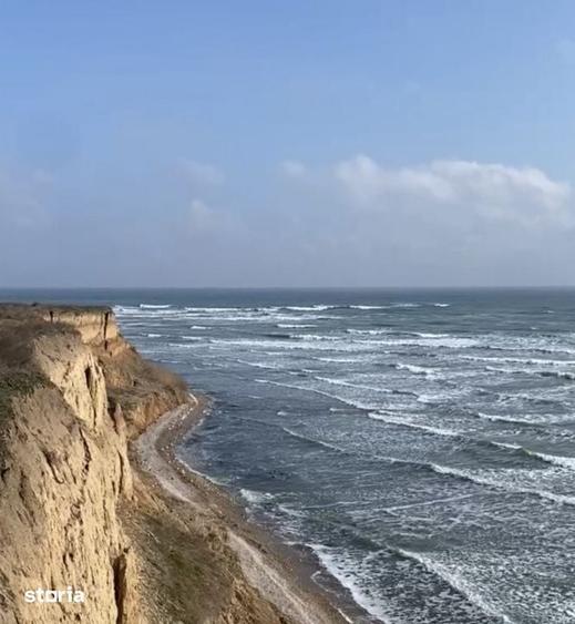 Teren de 30000 mp, în 23 August