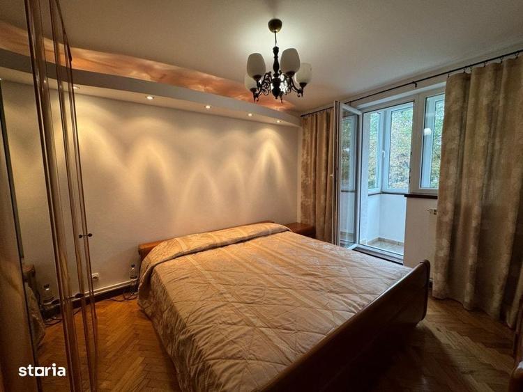 Apartament cu 3 camere decomandat în Central