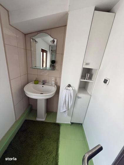 Apartament cu 3 camere, mobilat în Central