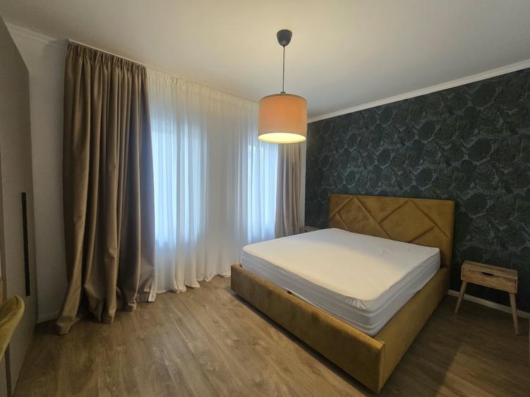 Duplex cu 5 camere cu Canalizare în Florești