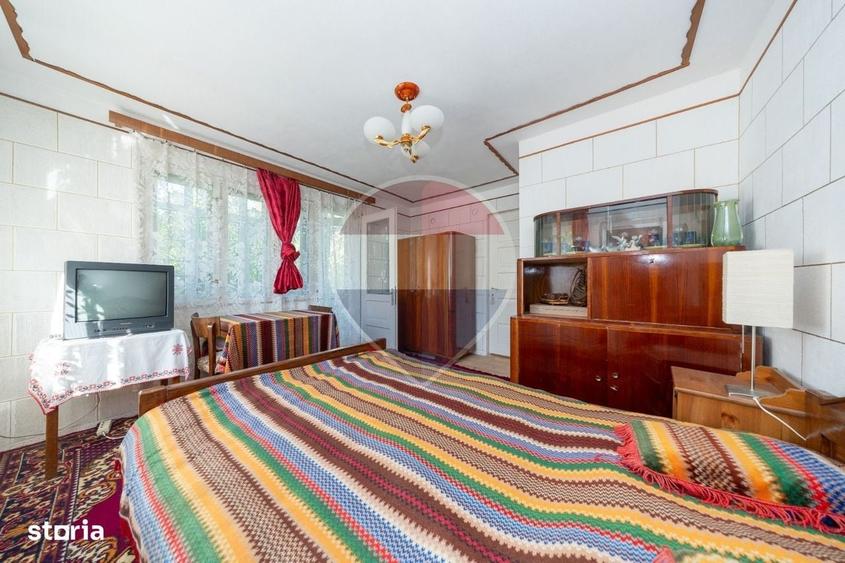 Casă cu 4 camere cu Teren 610 Mp în Bran
