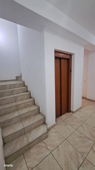 Apartament cu 2 camere în Central — fotografia 3