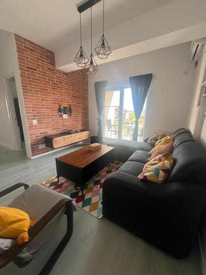 Apartament cu 3 camere decomandat în Otopeni