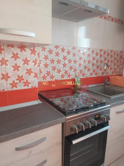 Apartament cu 2 camere semidecomandat, mobilat în Dristor