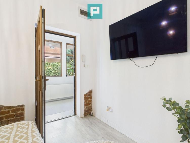 Apartament cu 3 camere semidecomandat, mobilat în Odobescu