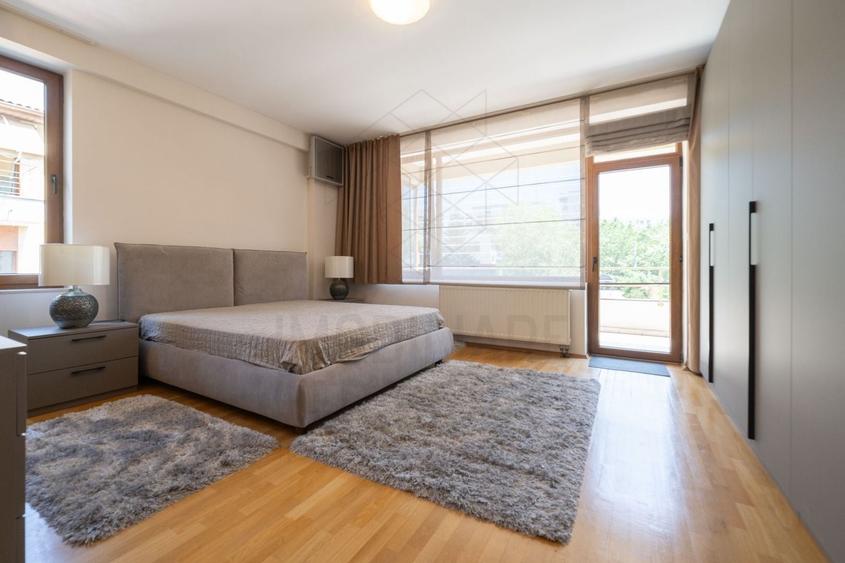 Apartament cu 4 camere decomandat, mobilat în Herăstrău