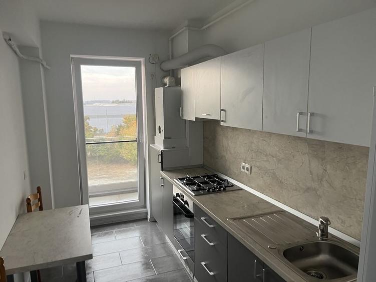Apartament cu 2 camere decomandat în Exterior Vest