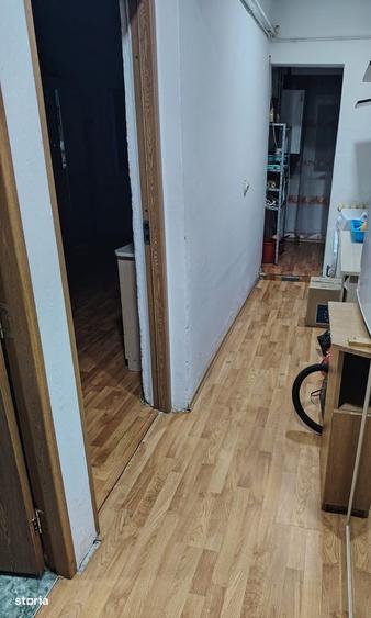 Garsonieră decomandată în Central